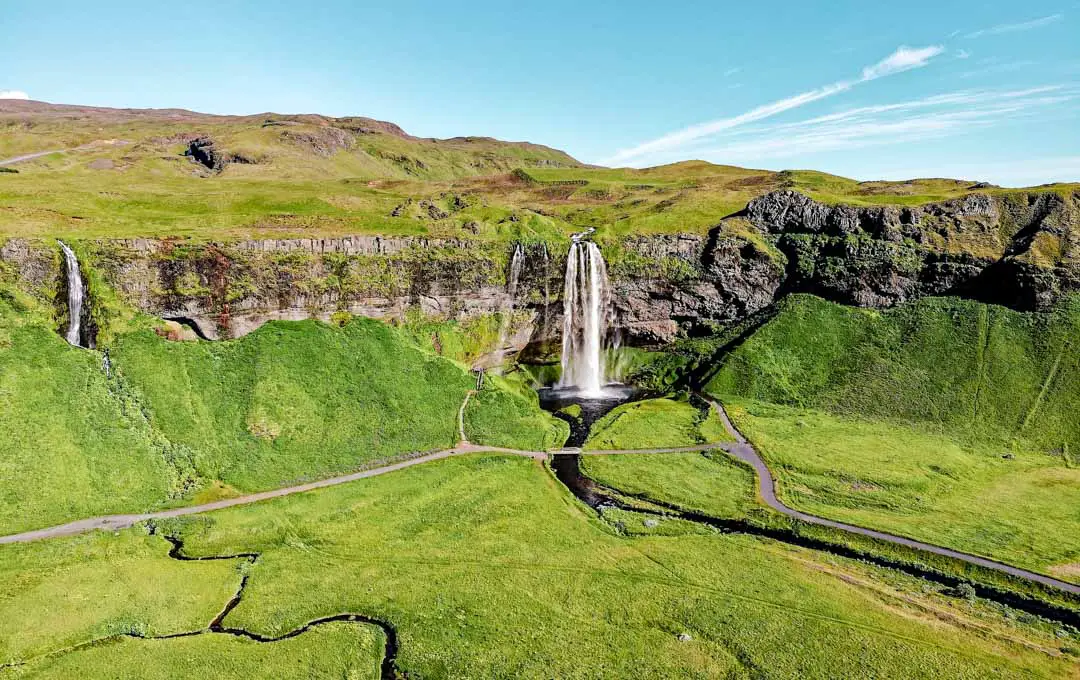 Island Seljalandsfoss Wasserfall (2)