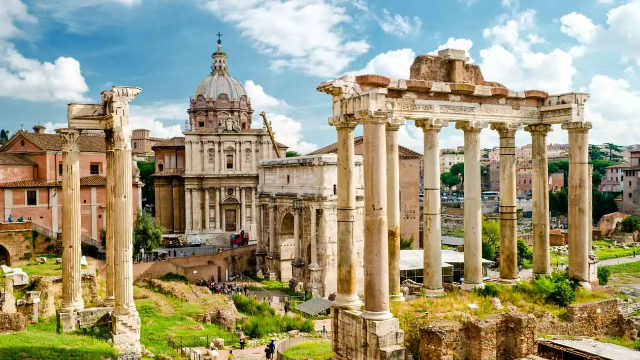 Forum Romanum ist ein Highlight bei 4-5 Tagen in Rom
