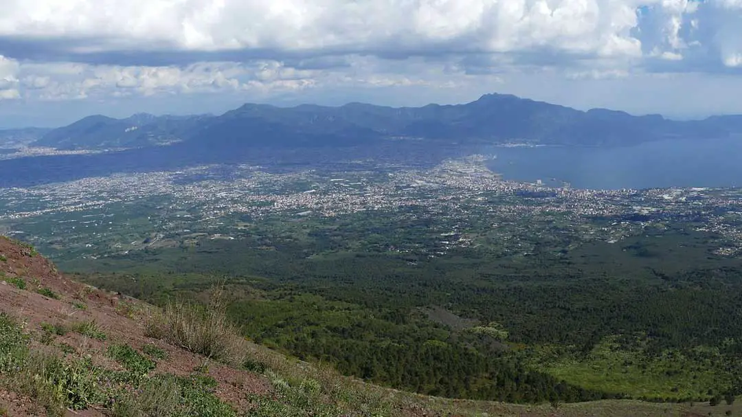 Panoramaaussichten am Vesuv