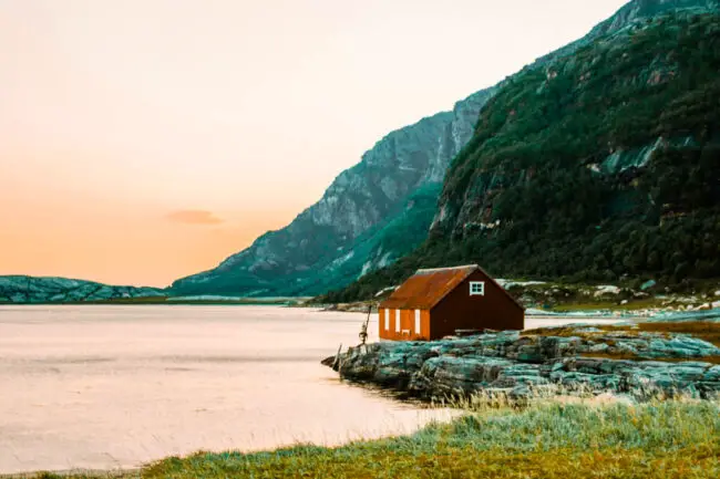 Skandinavien Hütte am See