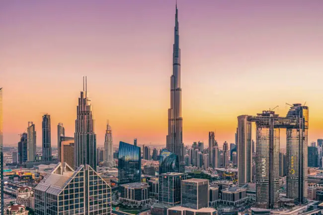 UAE Dubai Skyline im Sonnenuntergang