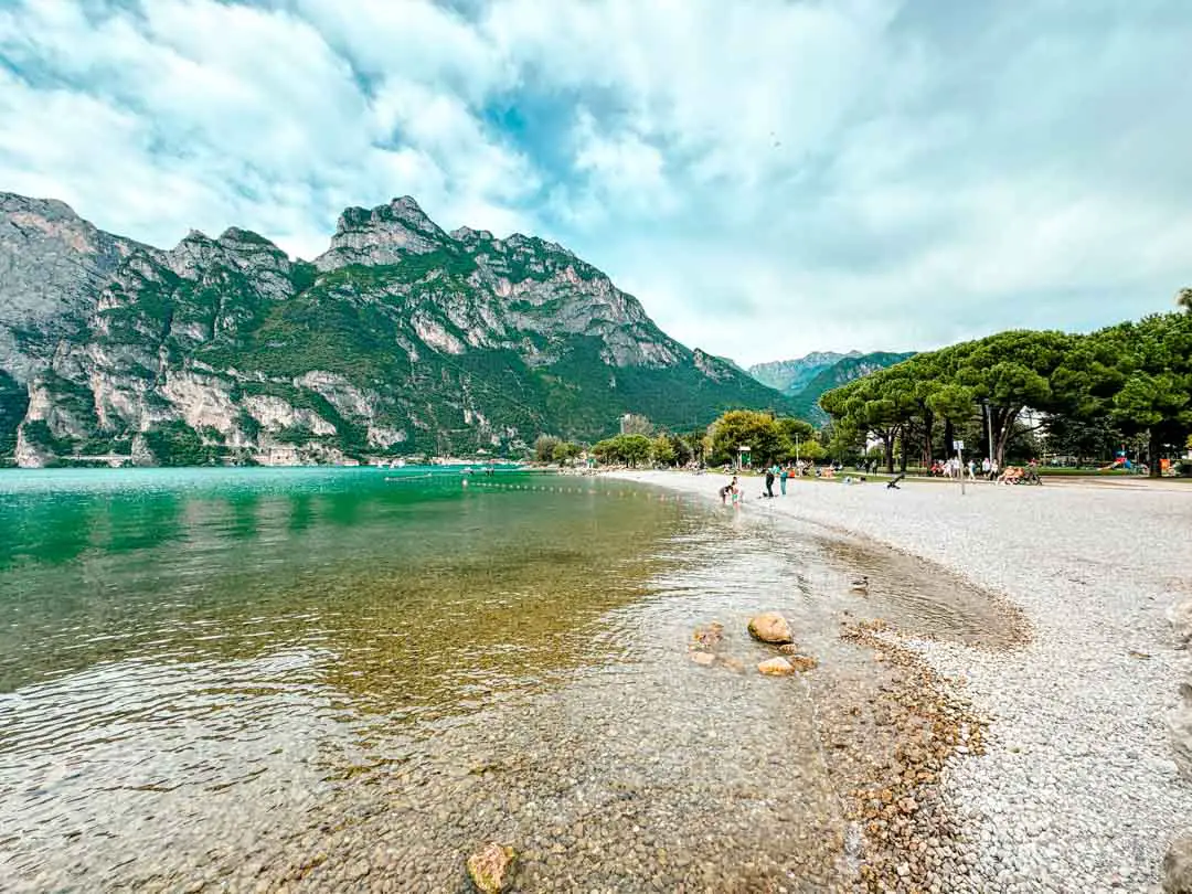 Strand bei Riva am Gardasee